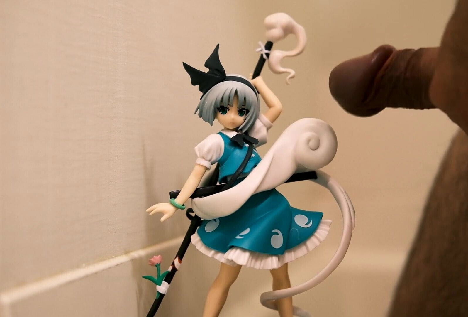 youmu konpaku figure bukkake