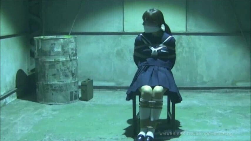 Japanese Schoolgirl tied gagged warehouse