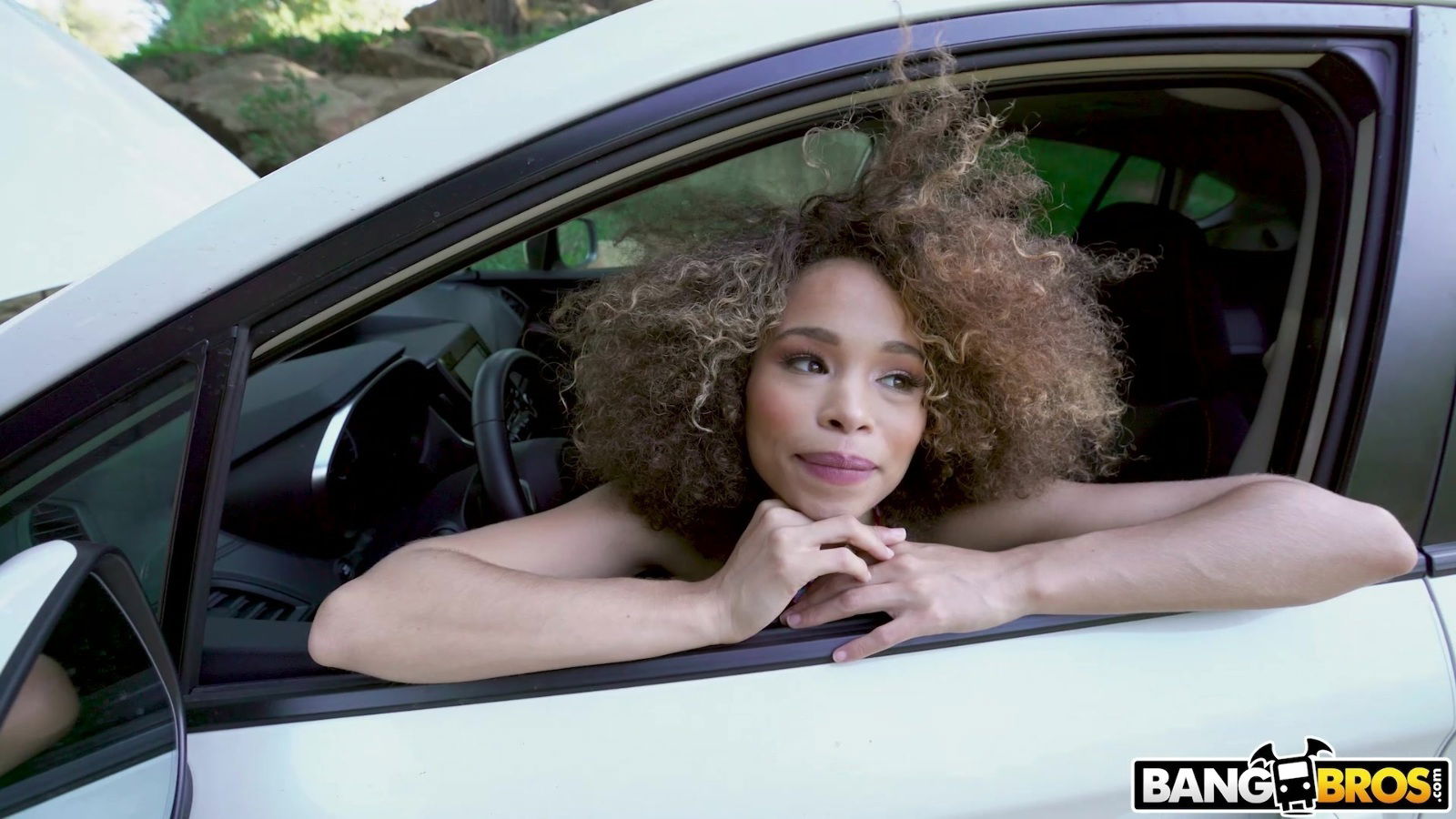 Outdoors interracial fucking with skinny ebony model Cecilia Lion