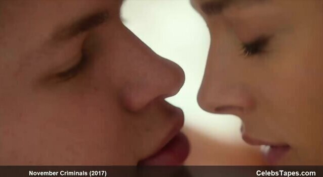 Chloe Grace Moretz hot, sexy cute, zero skin.