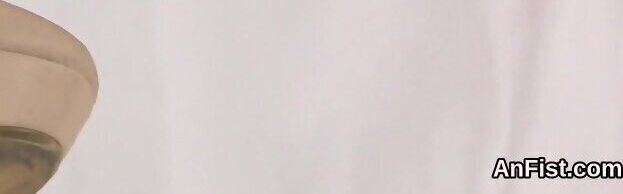 Flirty lesbo honeys fisting pink twats buttholes