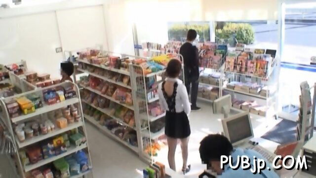 Dishy asian Yuma Asami getting filled pole