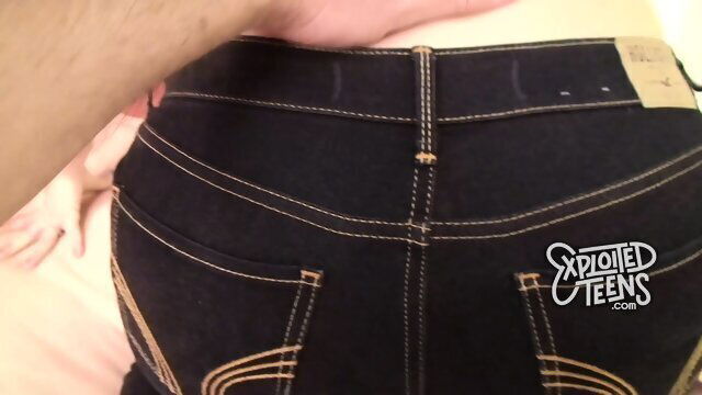 Petite russian teen sucks this amateur teen movie