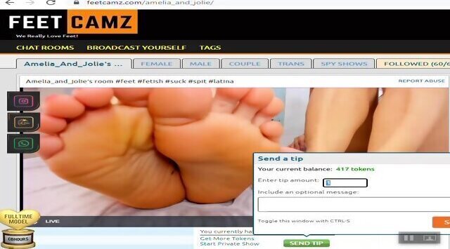 foot goddesses spread toes scrunch soles