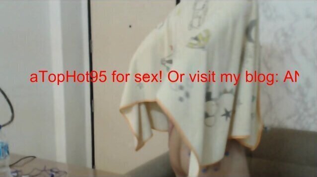 Juicy close-up teen snatch gets pleasured