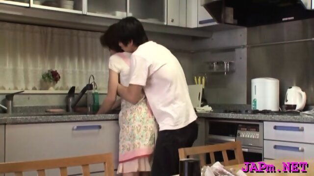 Voracious mature idol Kumi Kanzaki gets hammered