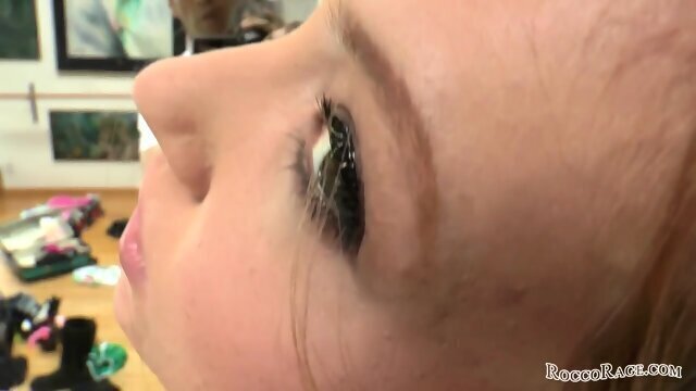 Slut gives deepthroat, still cant