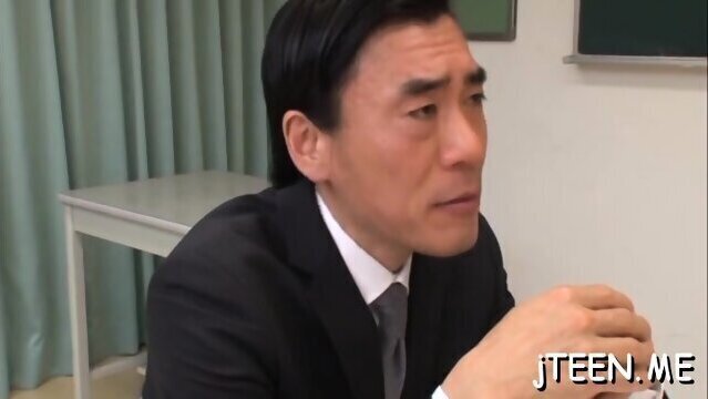 Magical young girl Sasaki enjoys fucking ride