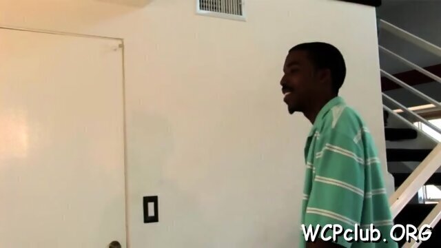 Stupendous Miss Platinum enjoys cooter licking