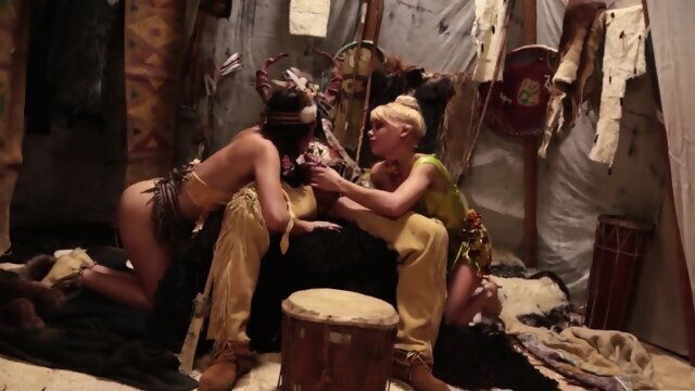 Peter screwing Indian pornstars sucking well