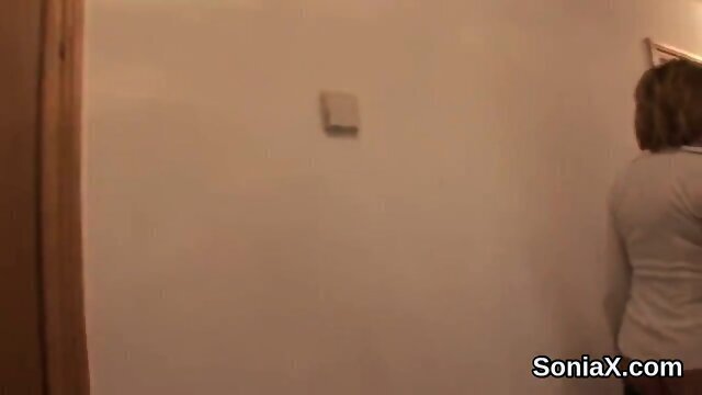 Cheating english milf lady sonia titties