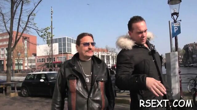 Shaft gets deep inside sweet blonde Samantha quim