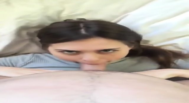 Snapchat Girl Fucks Mouth