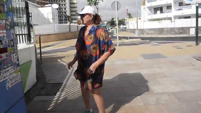 Everyone visibility Fully developed ladies