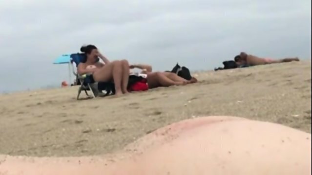 Beachfront Blinking Automatically Cumshot