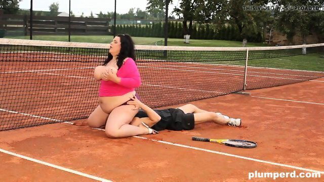 female facesits behalf instructor tennis games judge