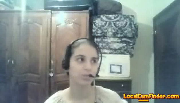 tunisian girl show boobs