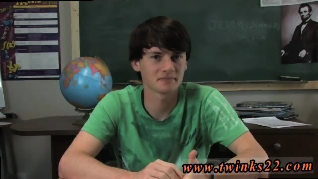 video young babes Jeremy Sommers seated desk interview