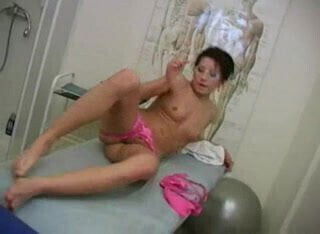 4 Eyed freaks Victoria Rose FM14