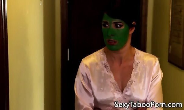 Bigtitted glam deepthroating