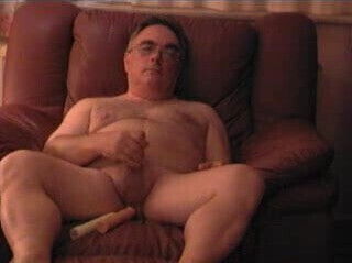 Mature Exhibitionist Wanking