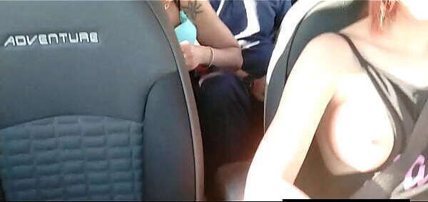 motorista uber flagra casal transando proprio carro