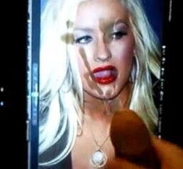 Christina Aguilera facial