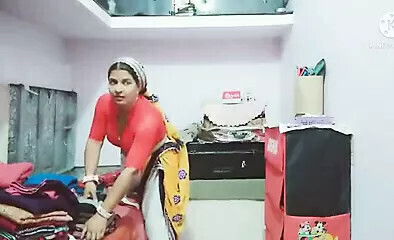 Indian sadaf aunty dress workout