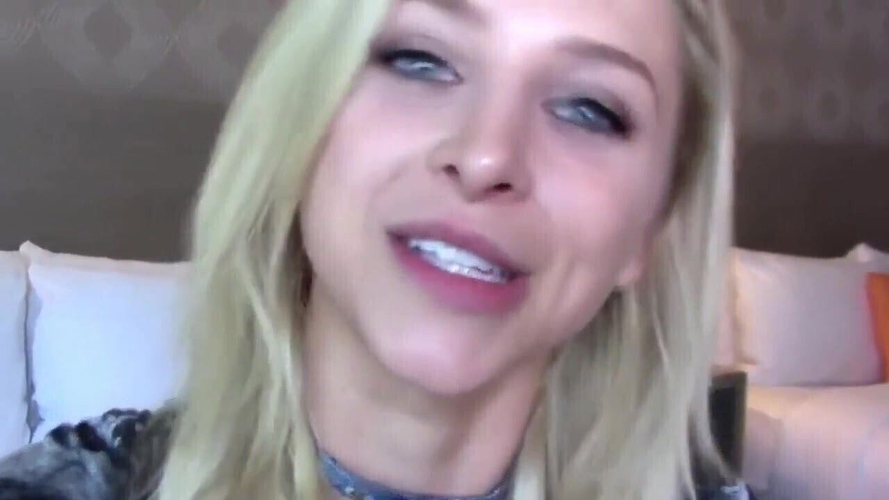 Sexy Lesbian Blondes Enjoy Eating Each Other's Pussies