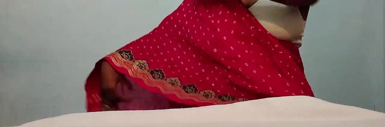 Solo girl mustbuting sarii