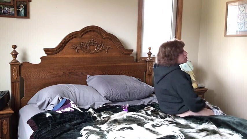 wife sent present while work.