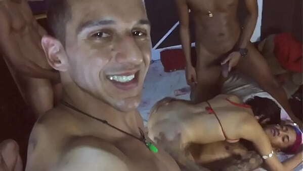 O corno convocou a tropa do xvideos para comer a mulher dele Pitbull Porn rominho RJ brinquedo ator e ksal Hot