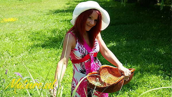 Mature Redhead Creampied Public Neighbor