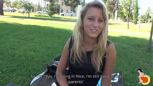 Fantastic Kelly discovers threesome very first time