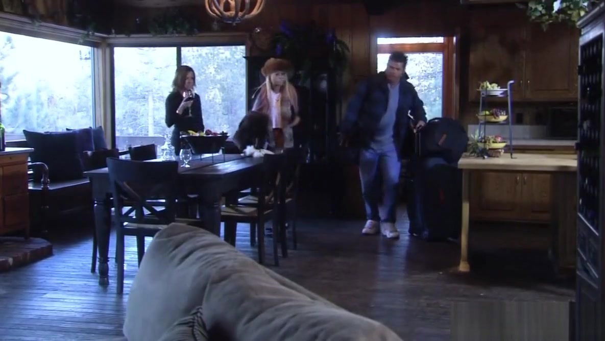 Carmen Luvana takes nice ride bouncing