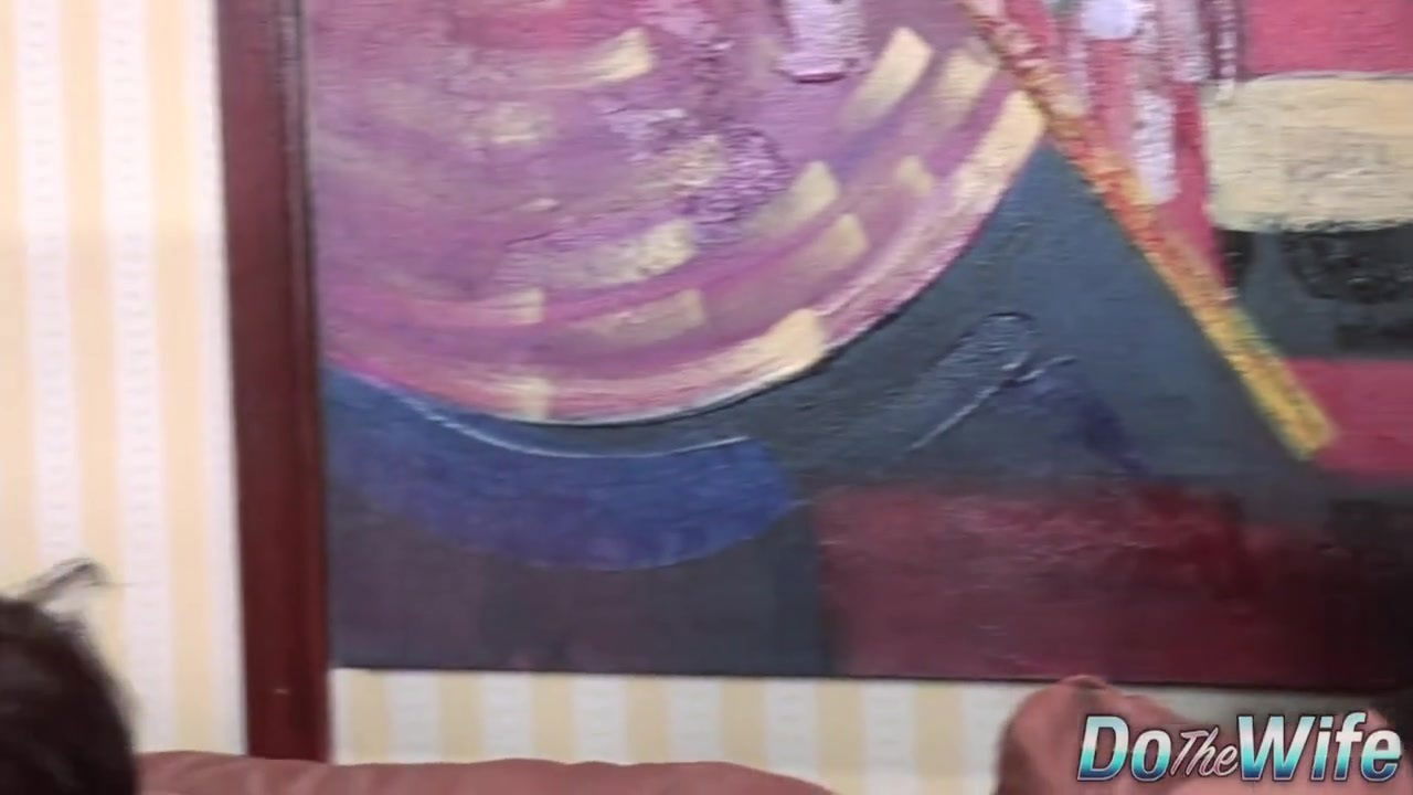 Mature Wife Sarah Bricks Gets Drilled Front Passive Cuckold Hubby