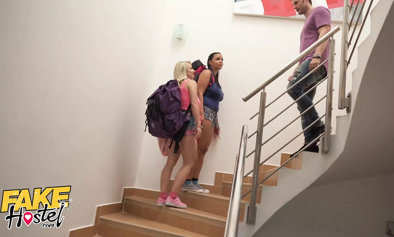 Fake Hostel Secret Affair Turns into Bunk Threesome