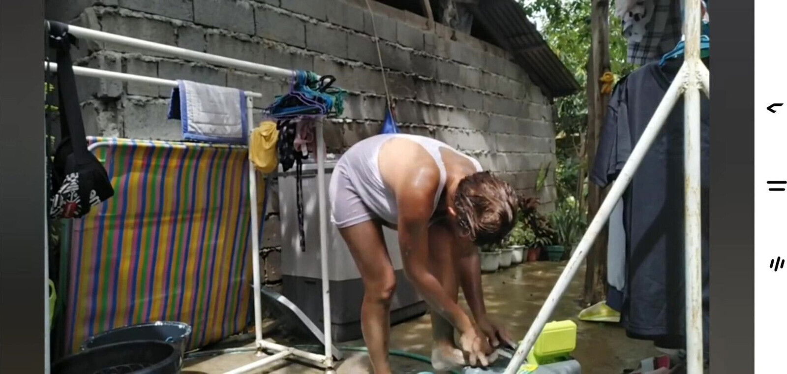 pinay naglive stream naligo...