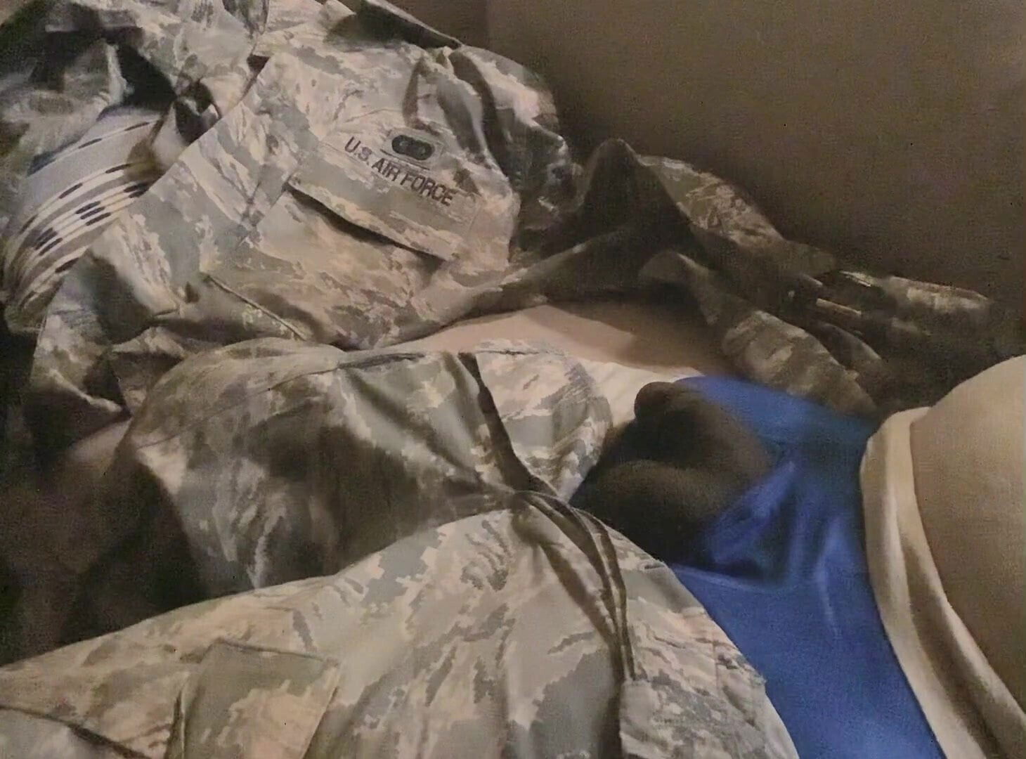 Someone needs ride soldier.