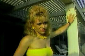 Kaitlyn Ashley early scene