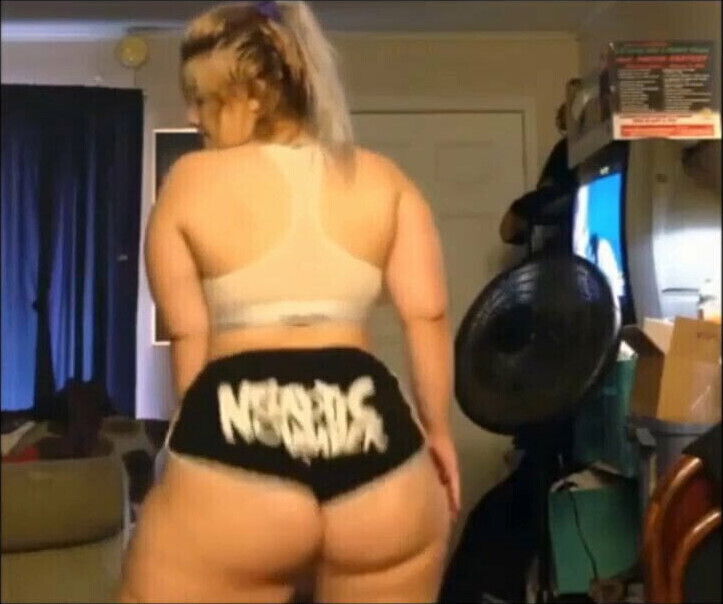 Amateur White Booty Twerking