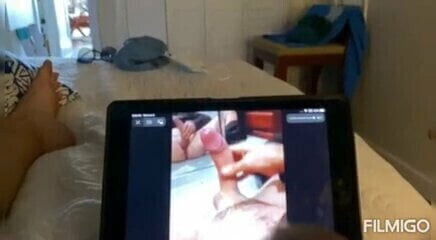 Stroking with friend both cumming