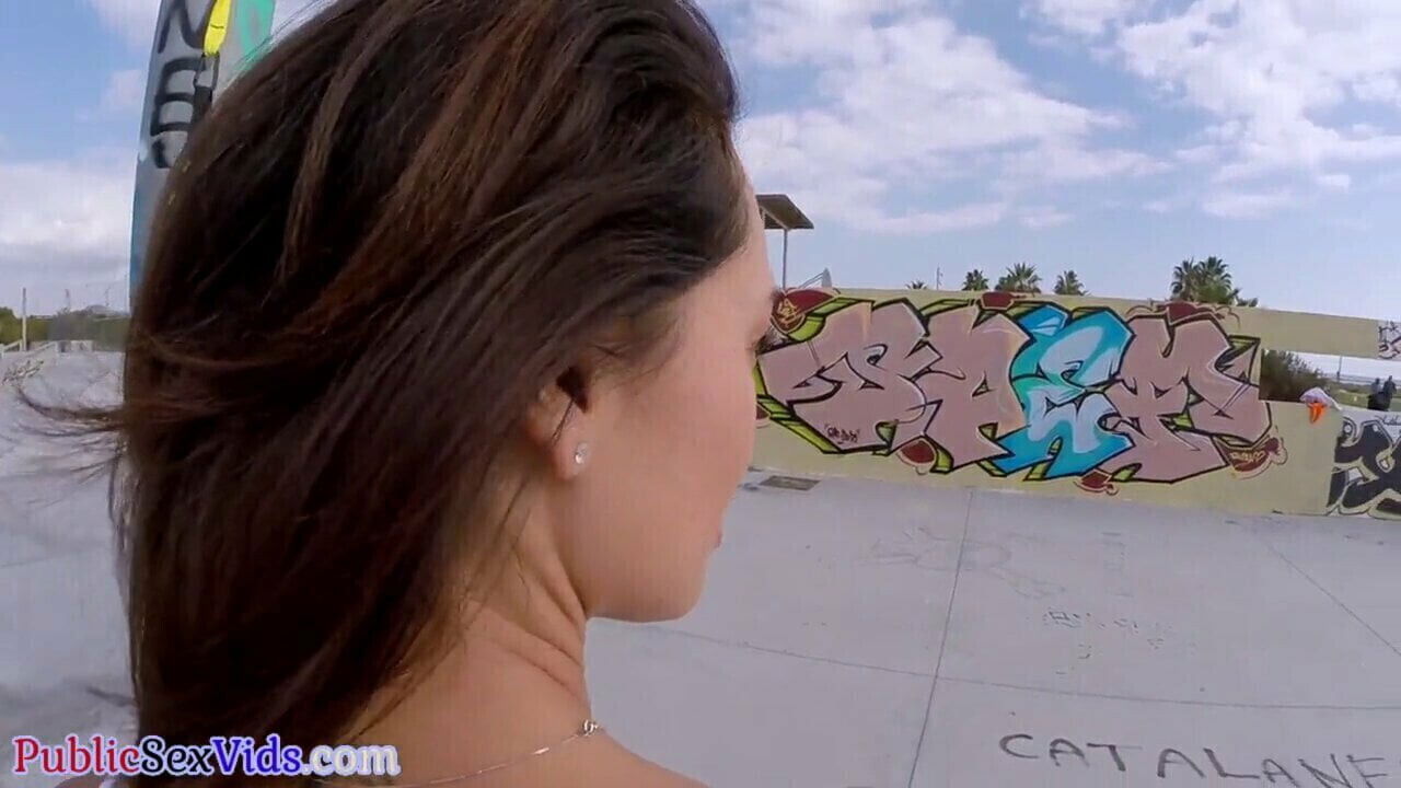 Public latina picked outdoors assfucked