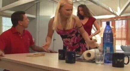 shukraanu adhikata mein laura