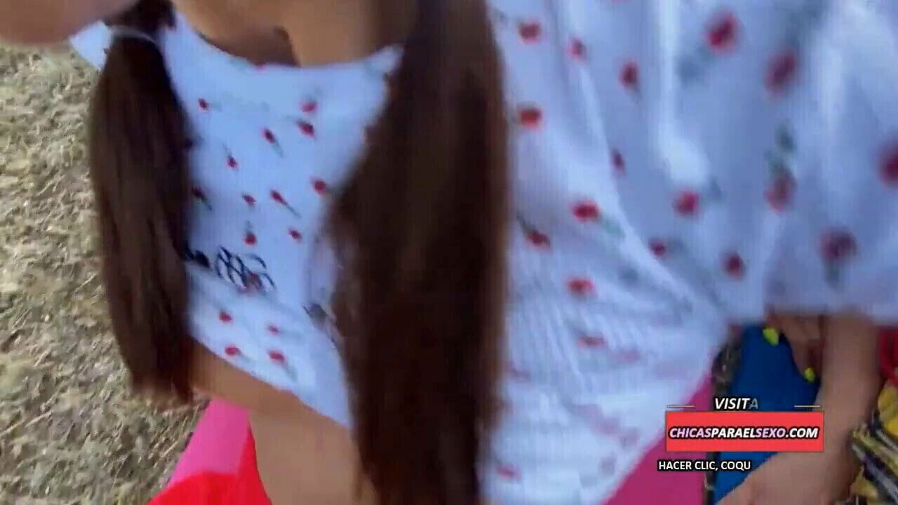 CHICA CALIENTE SEDUJO CHICAS ESCUELA FOLLADA