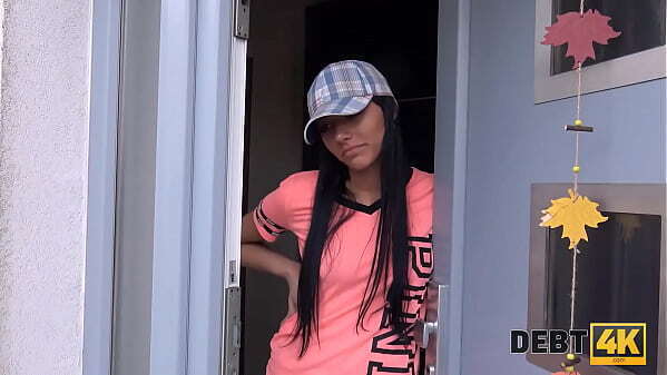 DEBT4k. Stier hilft tschechischen Schuldner, teure Sachen behalten