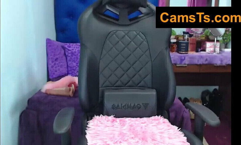 Busty latina with huge