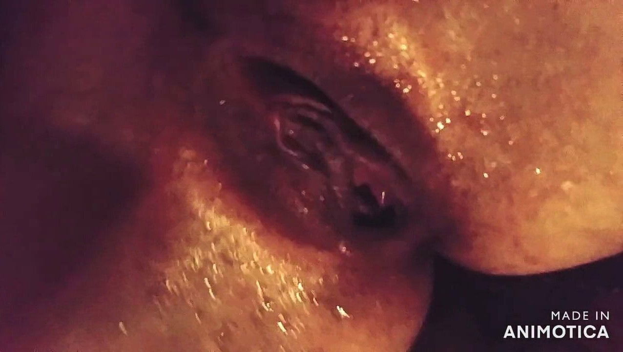 Squirting amateur pussy