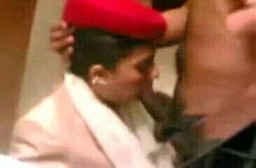 Emirates flight attendant giving blowjob pilot