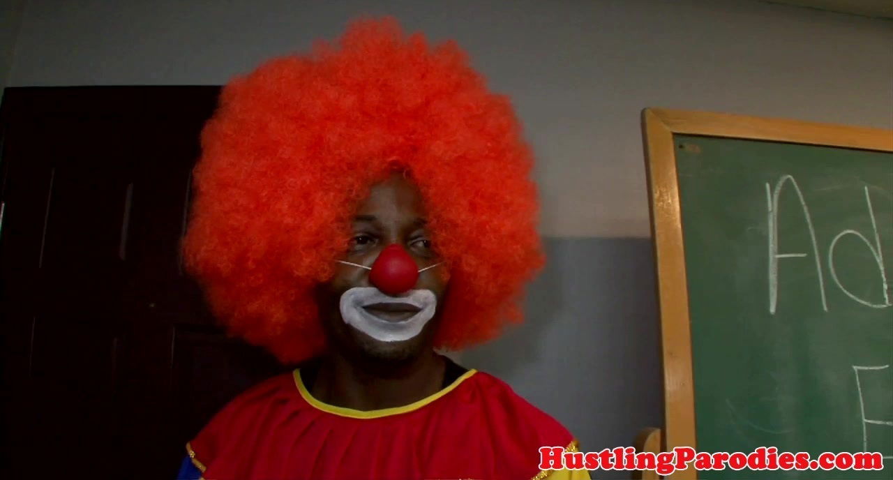 Latina blows clowning teacher